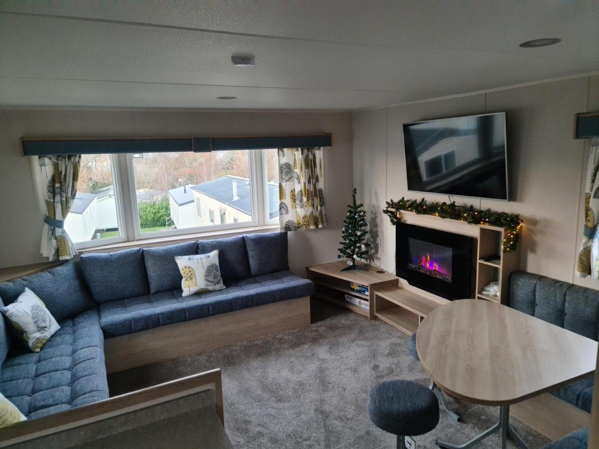 Escape City Caravan Lytchett Minster 外观 照片