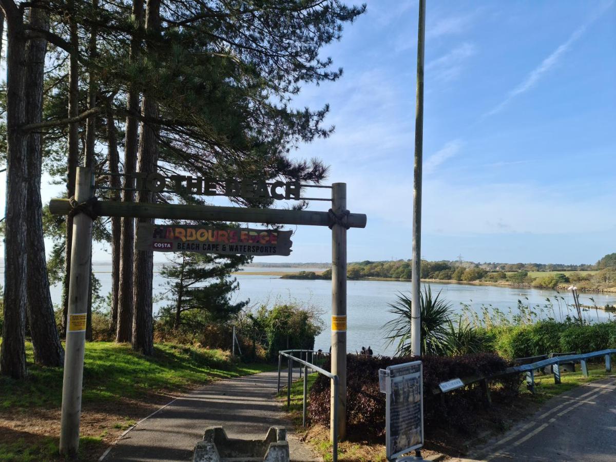 Escape City Caravan Lytchett Minster 外观 照片