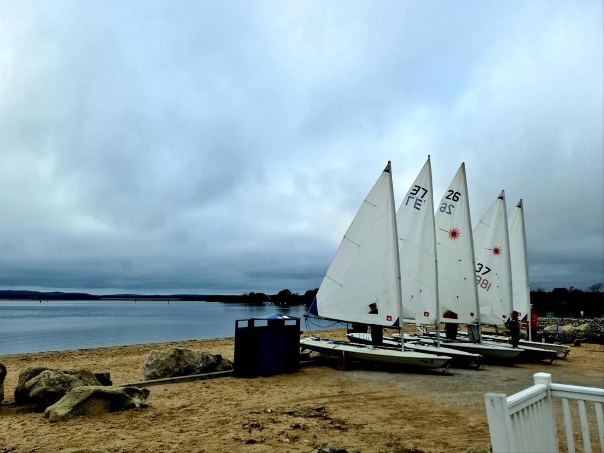 Escape City Caravan Lytchett Minster 外观 照片