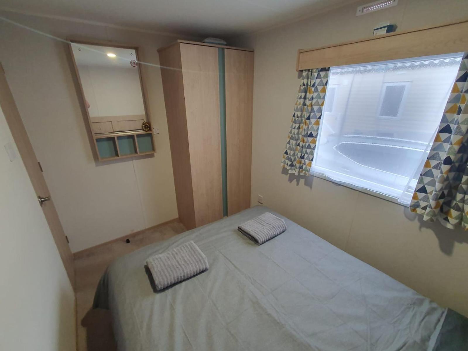 Escape City Caravan Lytchett Minster 外观 照片